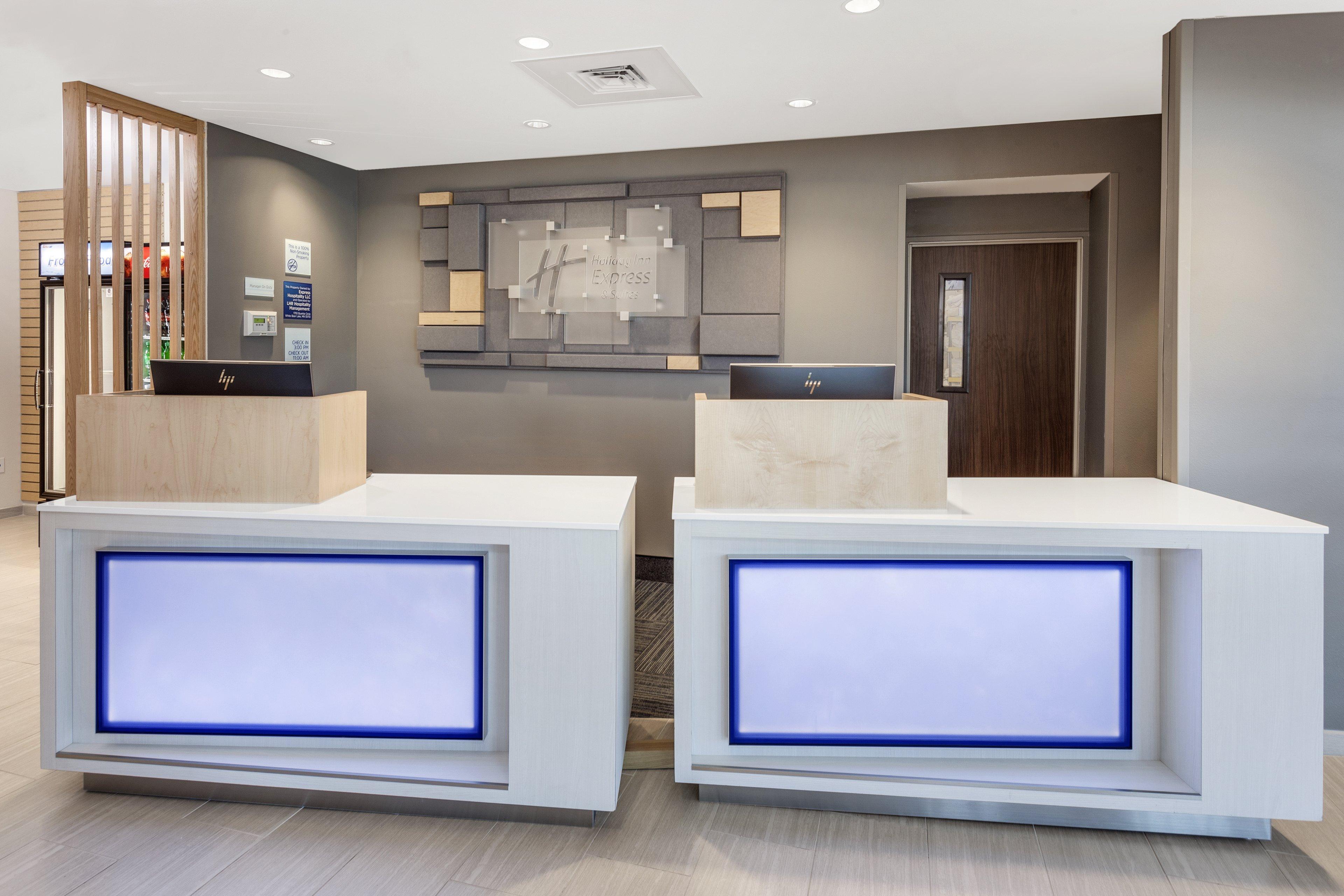 Holiday Inn Express & Suites - Hudson I-94 By Ihg Exterior photo