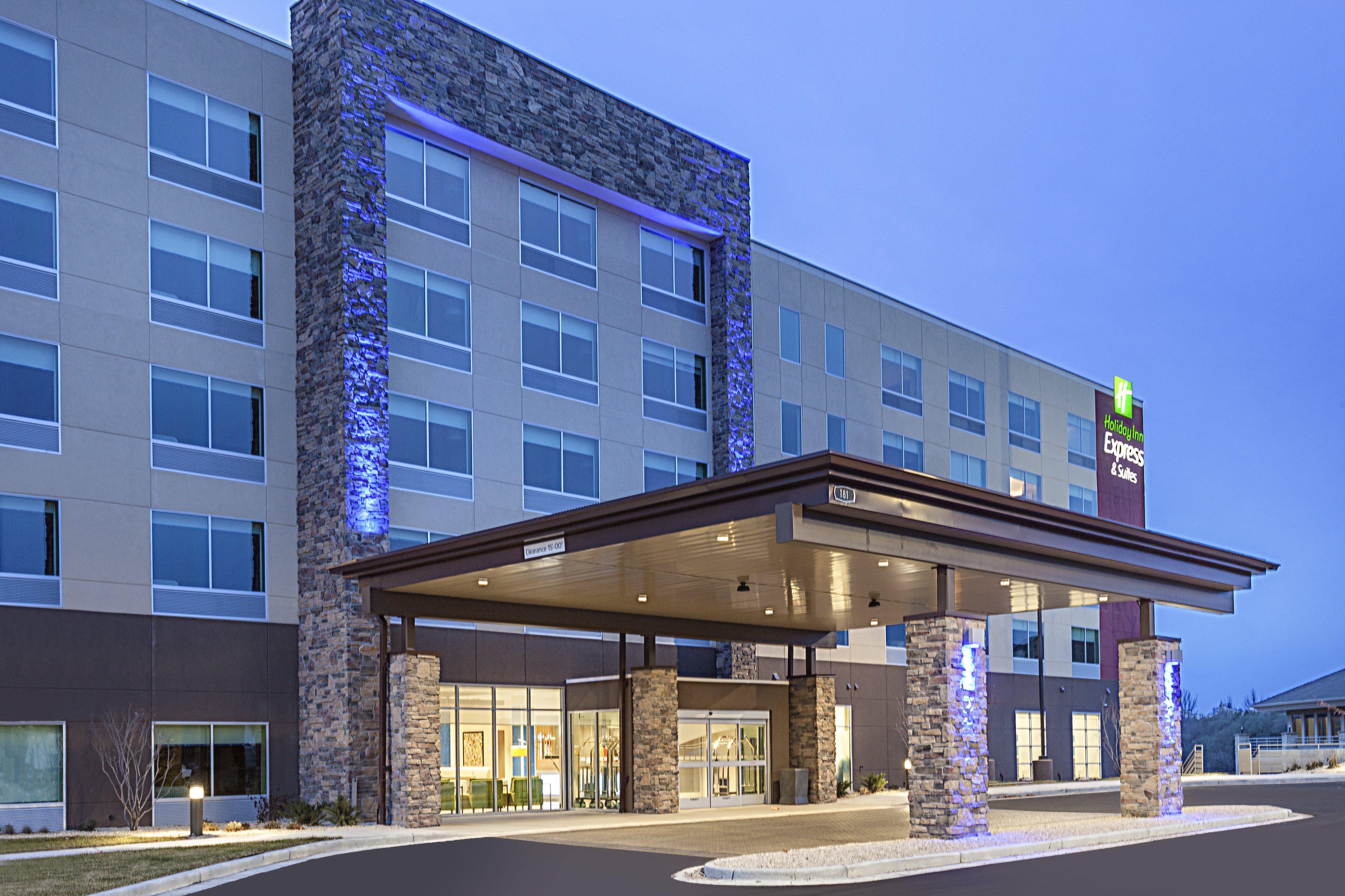 Holiday Inn Express & Suites - Hudson I-94 By Ihg Exterior photo
